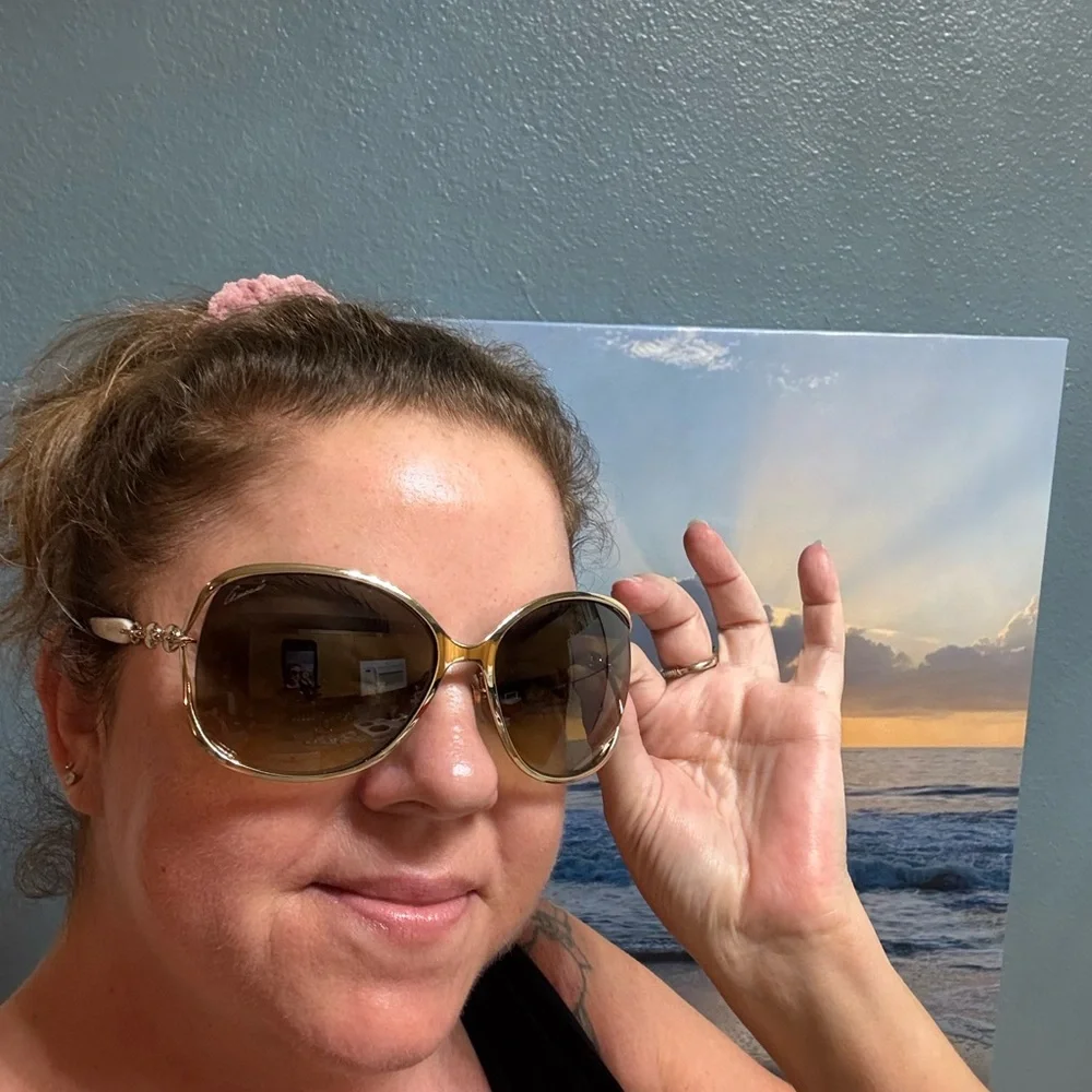 Gucci Women's Sunglasses NWT - Picture 7 of 10